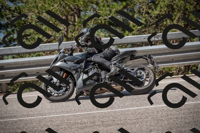 20250712103545-_5002134_am_