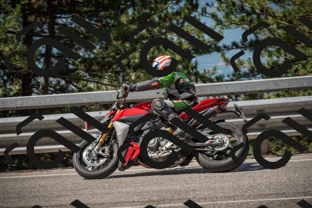 20250712103648-_5002149_am_