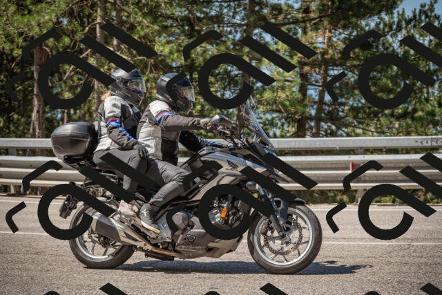 20250712104201-_5002164_am_