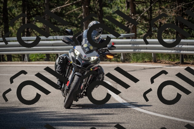 20250712104630-_5002171_am_