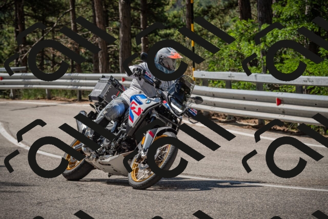 20250712104735-_5002176_am_