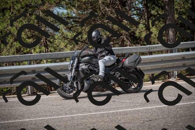 20250712104906-_5002193_am_