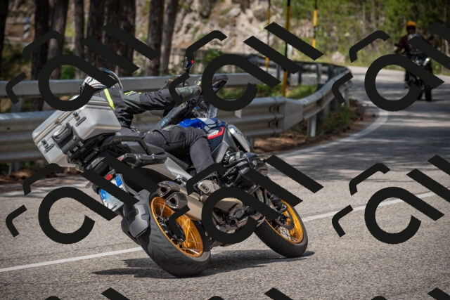 20250712105411-_5002257_am_