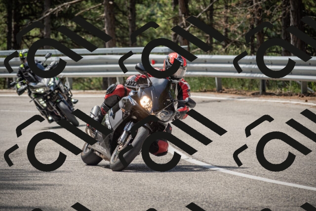 20250712105420-_5002262_am_