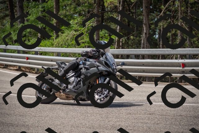 20250712105500-_5002273_am_