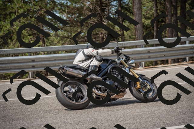 20250712105515-_5002280_am_