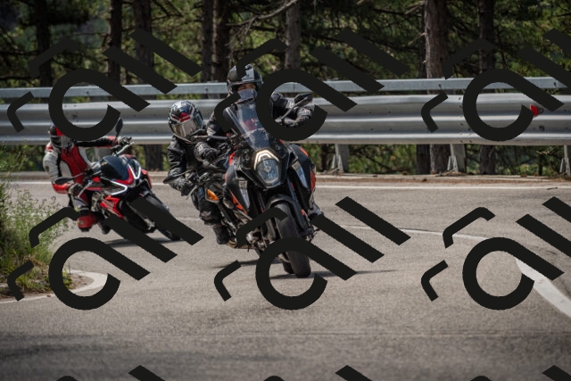 20250712105553-_5002288_am_