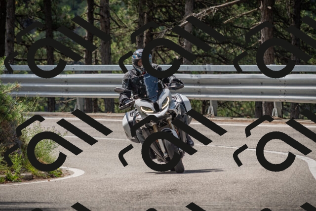 20250712105837-_5002330_am_