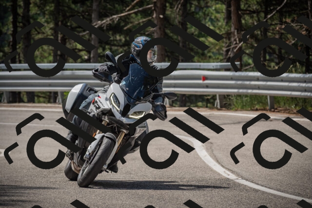 20250712105838-_5002331_am_