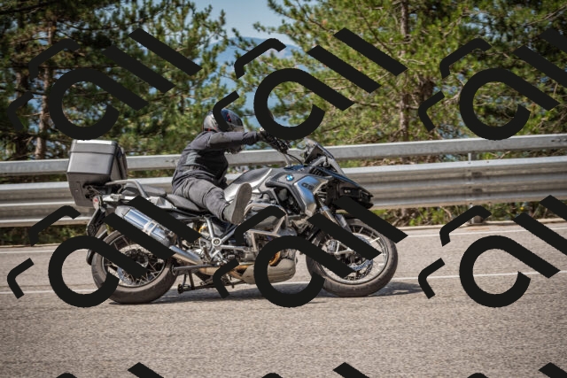 20250712105843-_5002339_am_