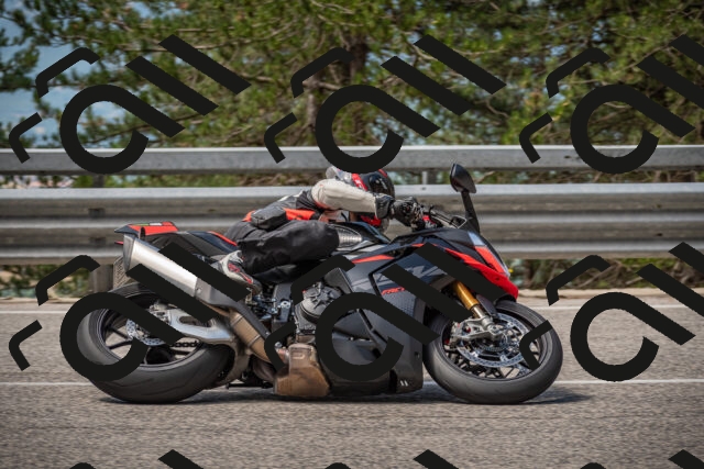 20250712110129-_5002358_am_