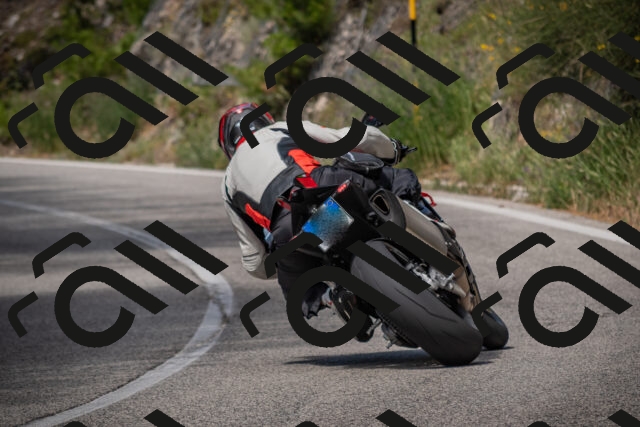 20250712110130-_5002362_am_