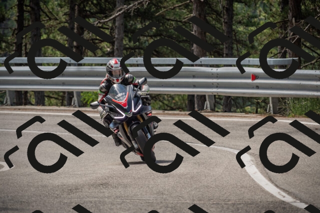 20250712110200-_5002366_am_