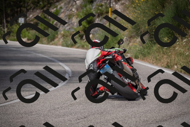 20250712110203-_5002372_am_