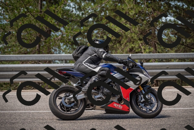 20250712110545-_5002437_am_