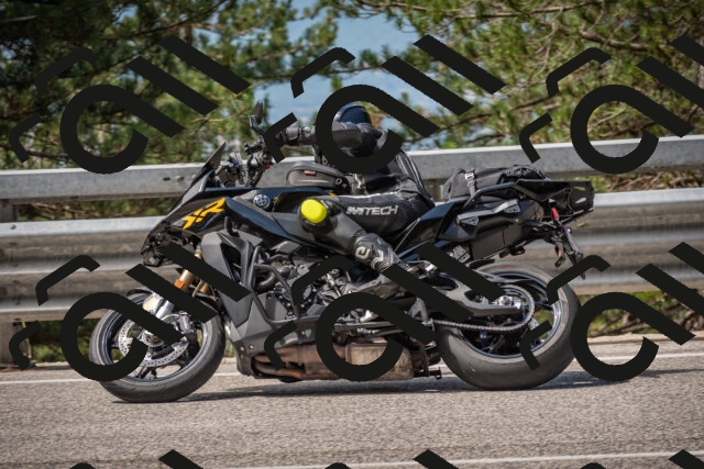 20250712110924-_5002454_am_