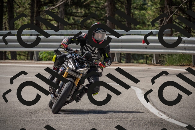 20250712111046-_5002476_am_