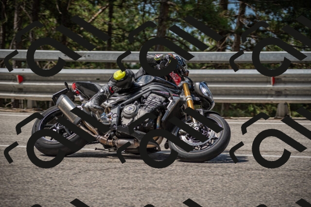 20250712111047-_5002478_am_