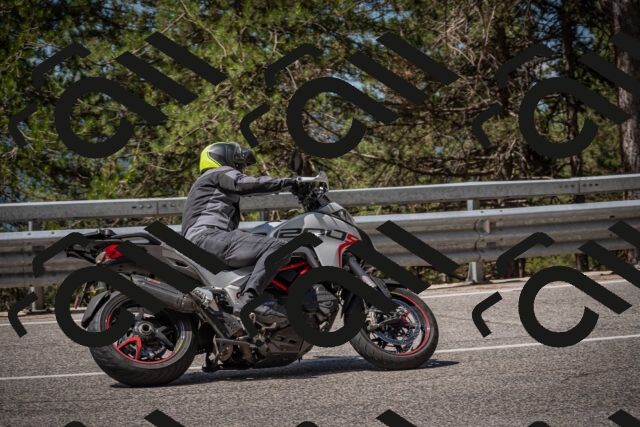 20250712111430-_5002544_am_