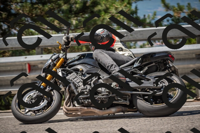 20250712111531-_5002556_am_