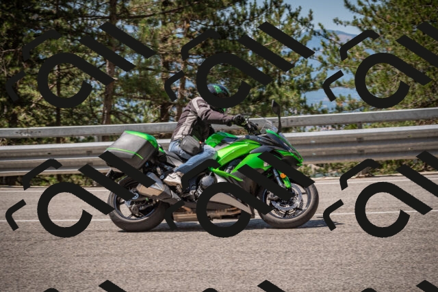 20250712112822-_5002661_am_