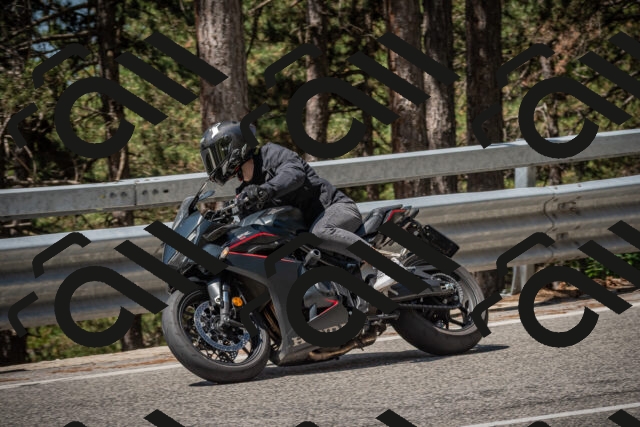 20250712113227-_5002712_am_