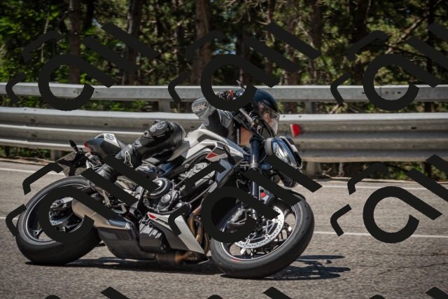 20250712113928-_5002815_am_