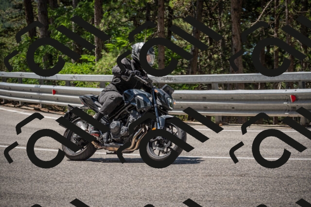 20250712114031-_5002833_am_