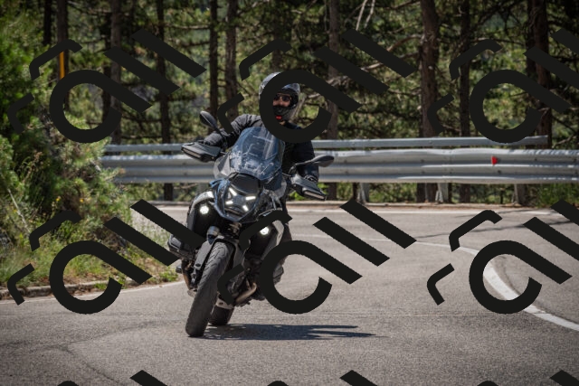 20250712114124-_5002856_am_