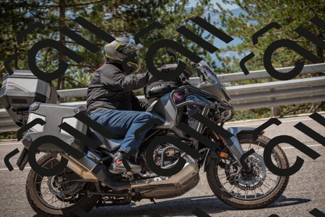 20250712114426-_5002900_am_