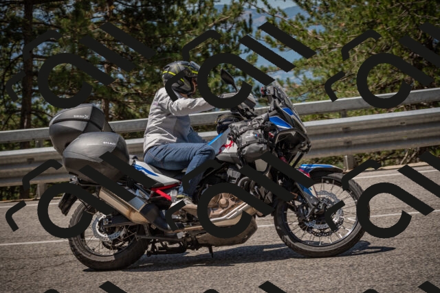 20250712114432-_5002904_am_