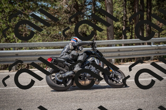 20250712114519-_5002933_am_