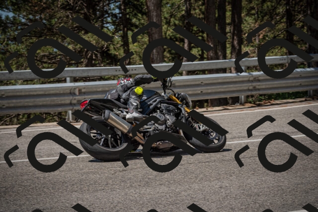 20250712114828-_5002968_am_