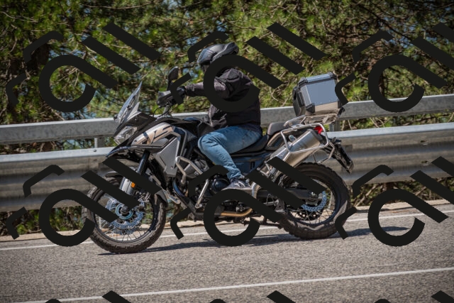 20250712114901-_5002989_am_