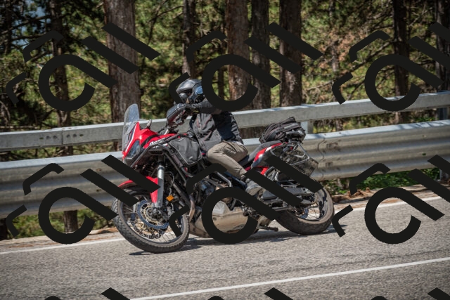 20250712114940-_5002995_am_