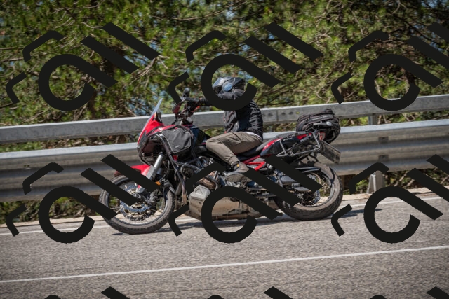 20250712114940-_5002996_am_