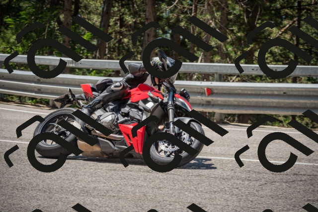 20250712114952-_5003000_am_