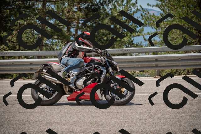 20250712115447-_5003077_am_