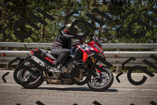 20250712120157-_5003144_am_