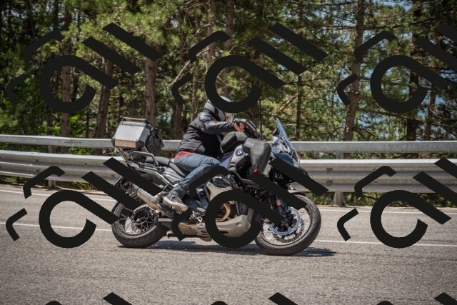 20250712120159-_5003147_am_