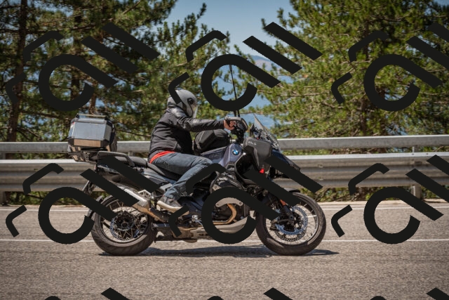 20250712120200-_5003148_am_