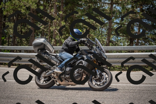 20250712120205-_5003152_am_