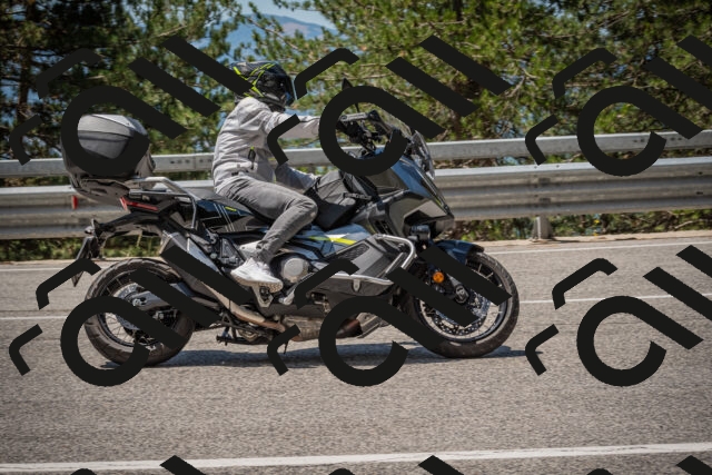 20250712120211-_5003161_am_