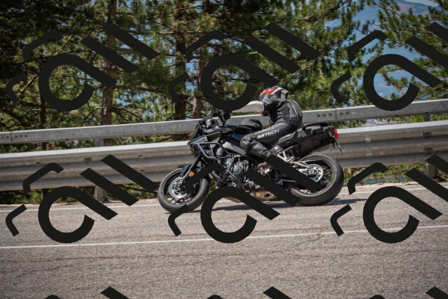 20250712120239-_5003168_am_