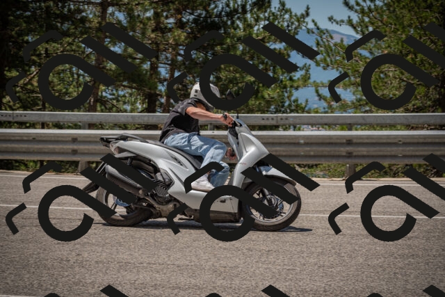 20250712120240-_5003169_am_