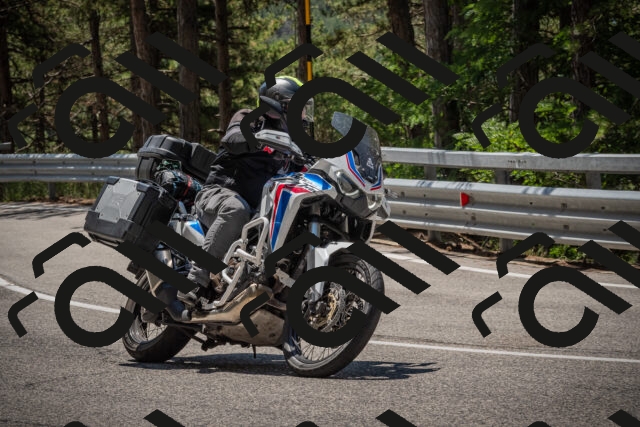 20250712121052-_5003286_am_