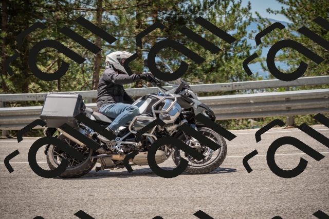 20250712121053-_5003289_am_