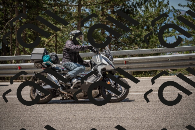 20250712121059-_5003297_am_