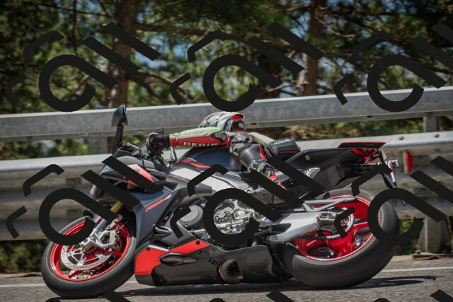 20250712121119-_5003310_am_