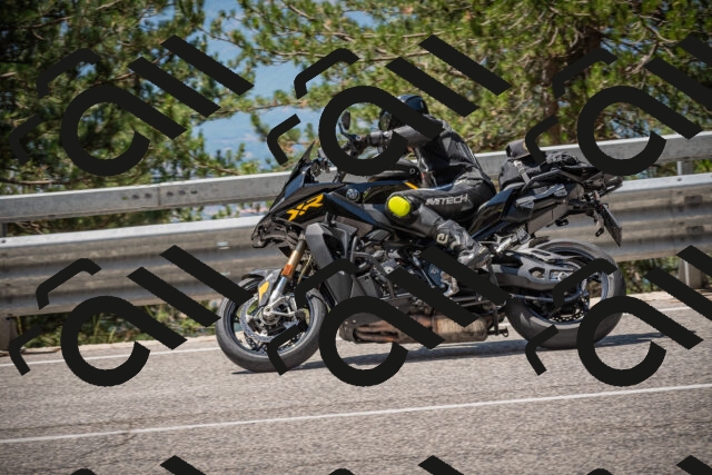 20250712121146-_5003318_am_